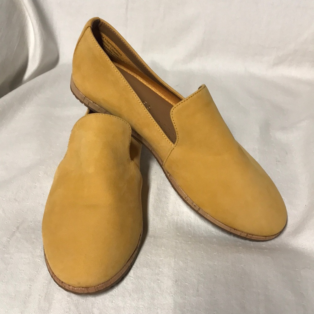 Aerosoles Women’s Hempstead Dark Yellow Nubuck Suede Slip- On Loafers - Size 7